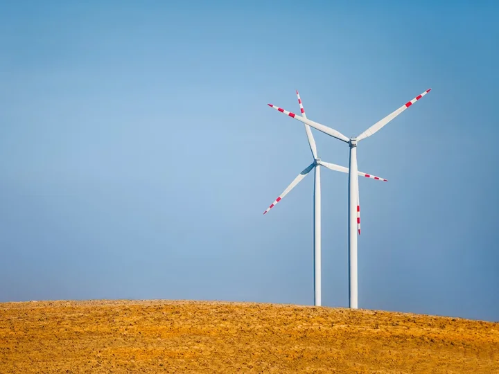 How Much Energy Does A Wind Turbine Actually Produce?